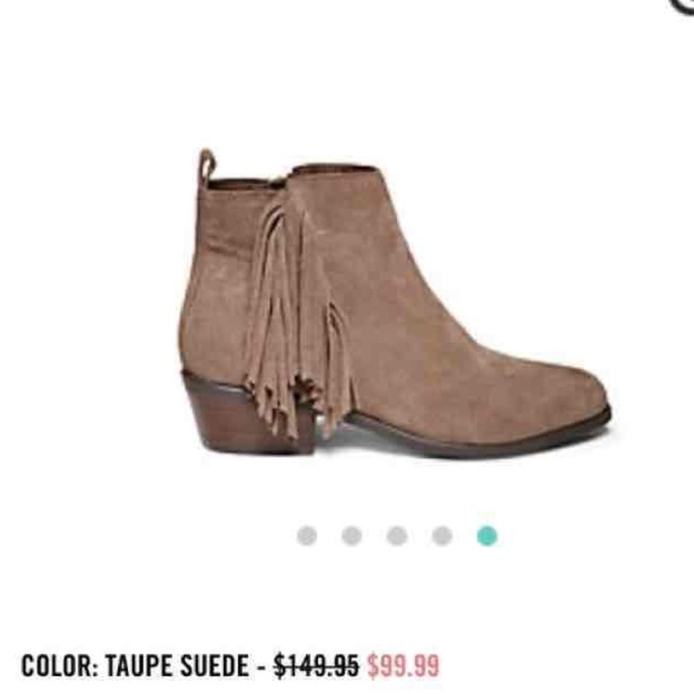 Steve Madden Skirty Fringe Bootie Size 6.5